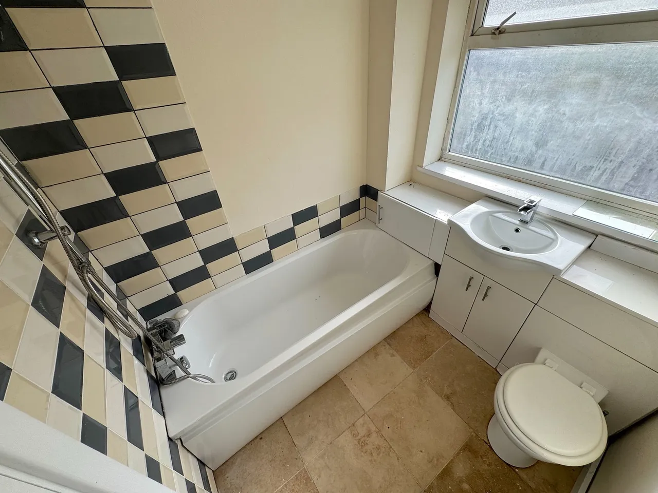 Olwen Crescent, Reddish, photo 11