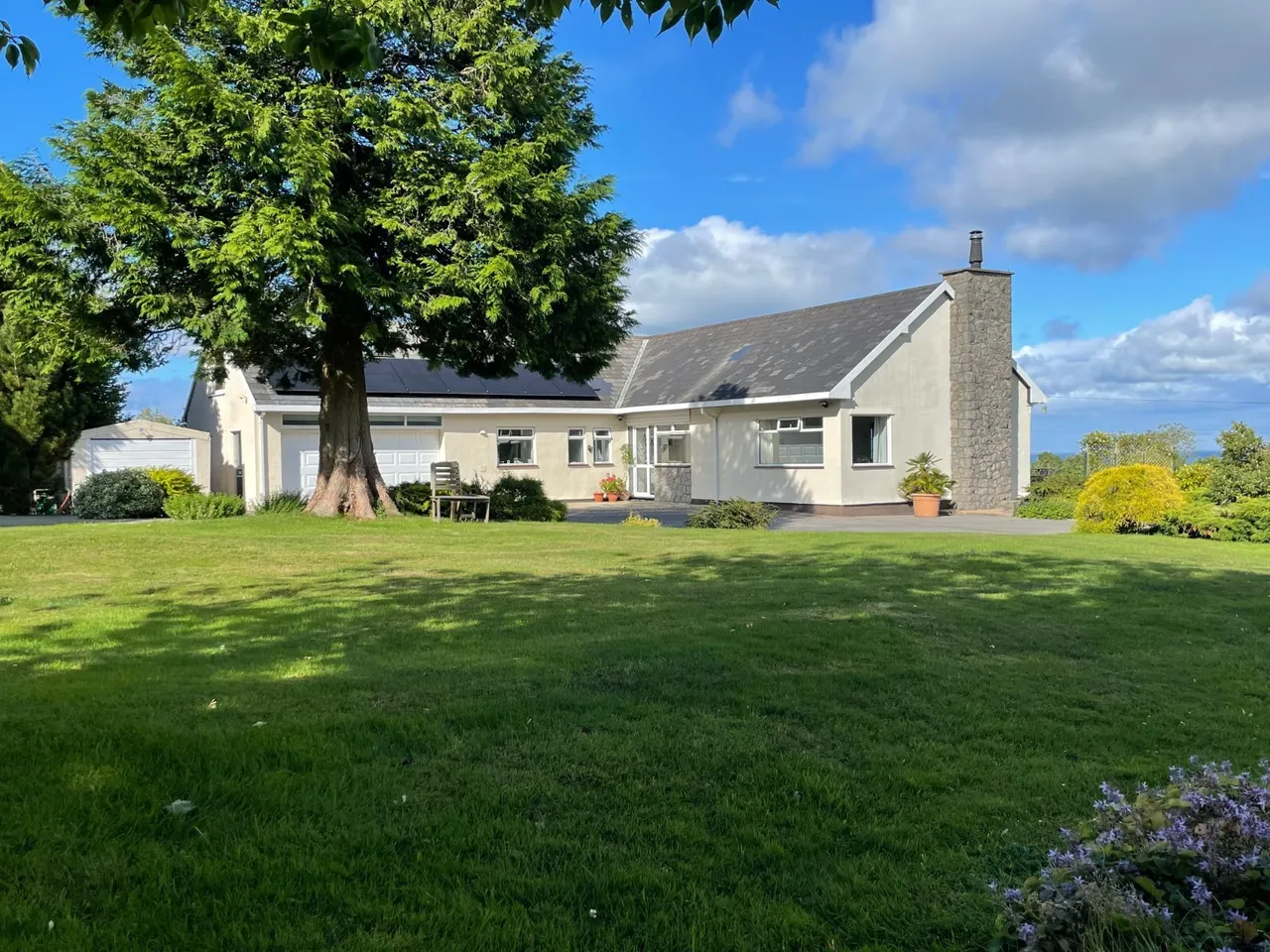 4 bed house for sale, Marianglas, LL73