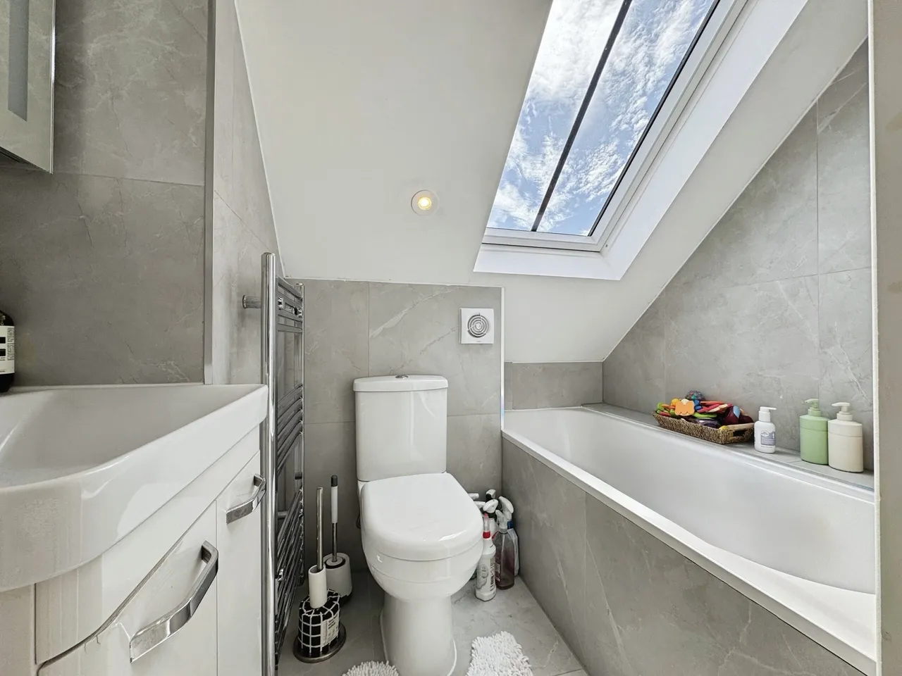 Deansbrook Road, Edgware, HA8, photo 6