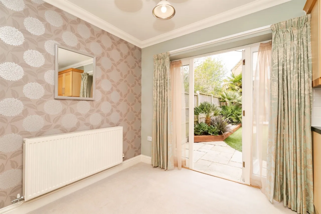 Neil Avenue, Holt, photo 8