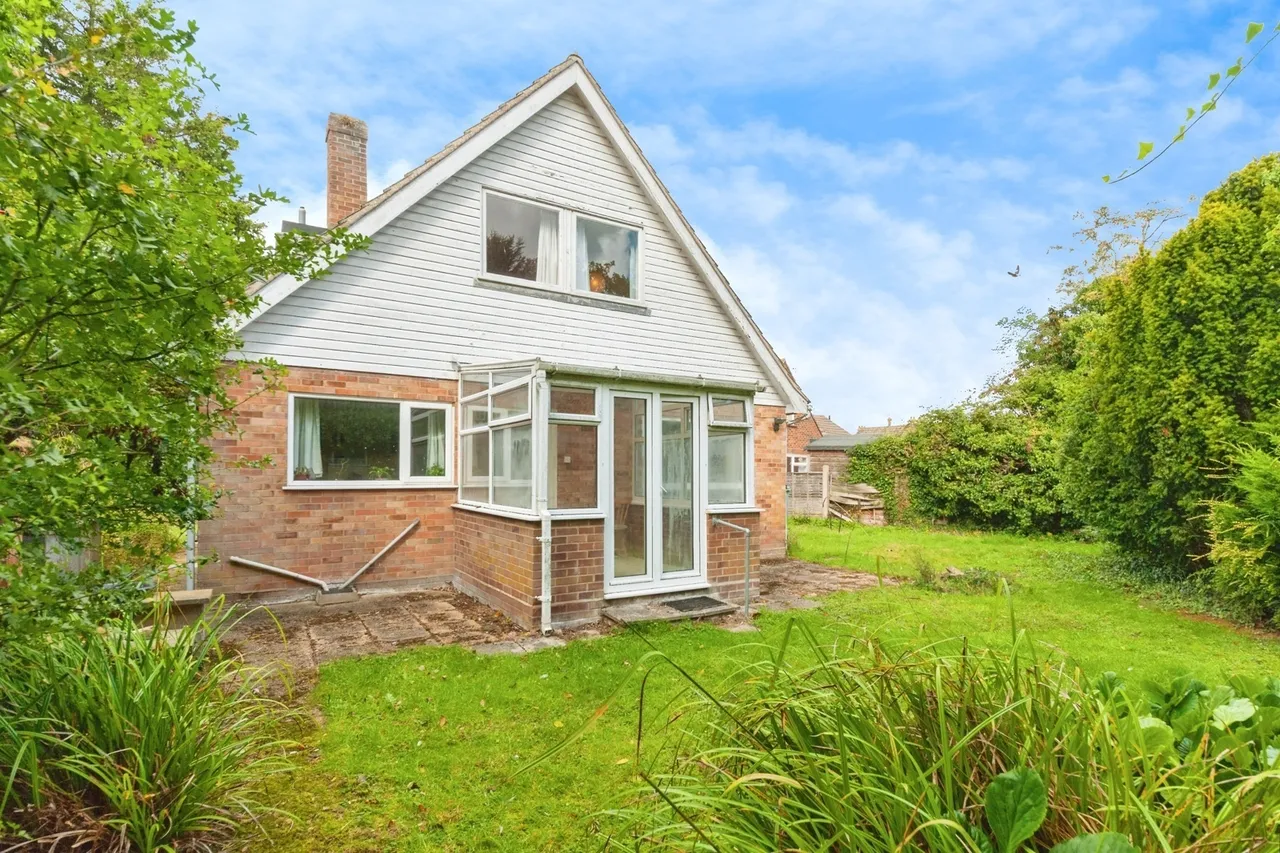 Landermere Road, Thorpe-le-Soken, Clacton-on-Sea, Essex, CO16, photo 4
