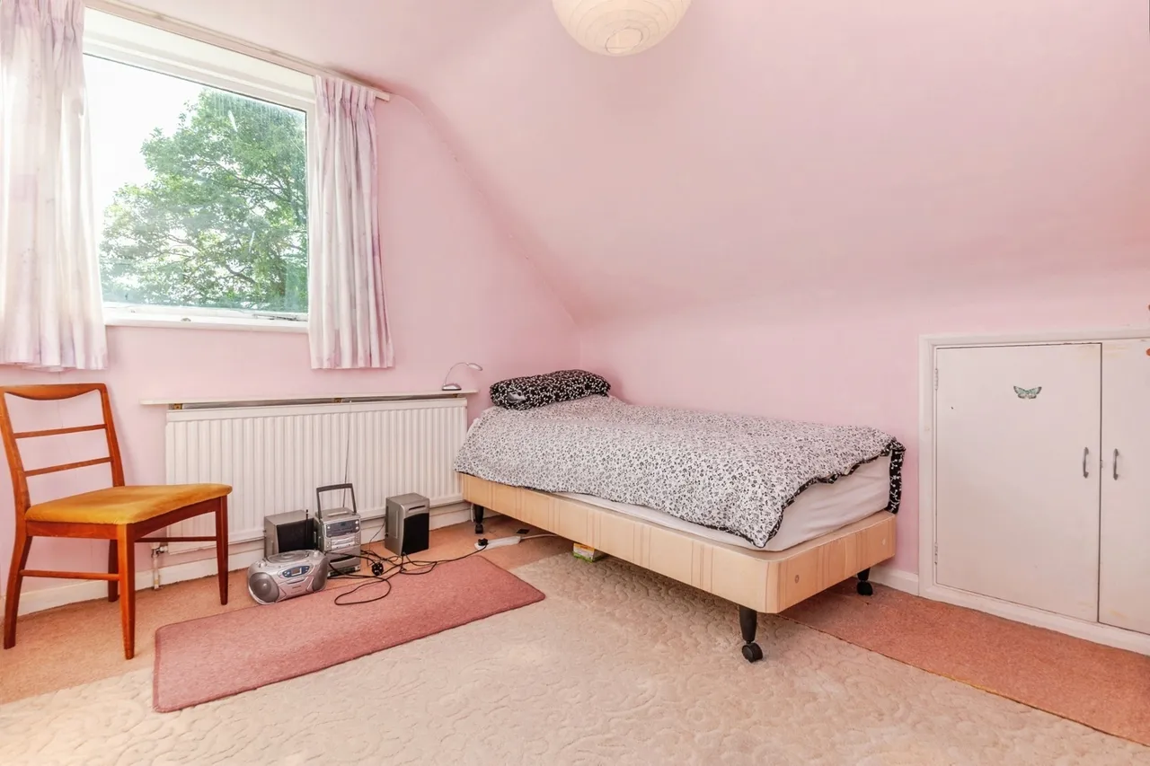Landermere Road, Thorpe-le-Soken, Clacton-on-Sea, Essex, CO16, photo 13