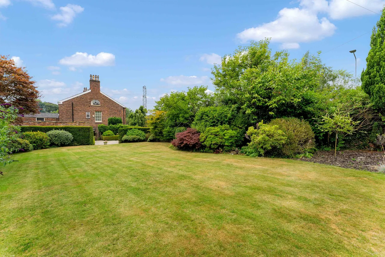 Beech Lane, Macclesfield, photo 42