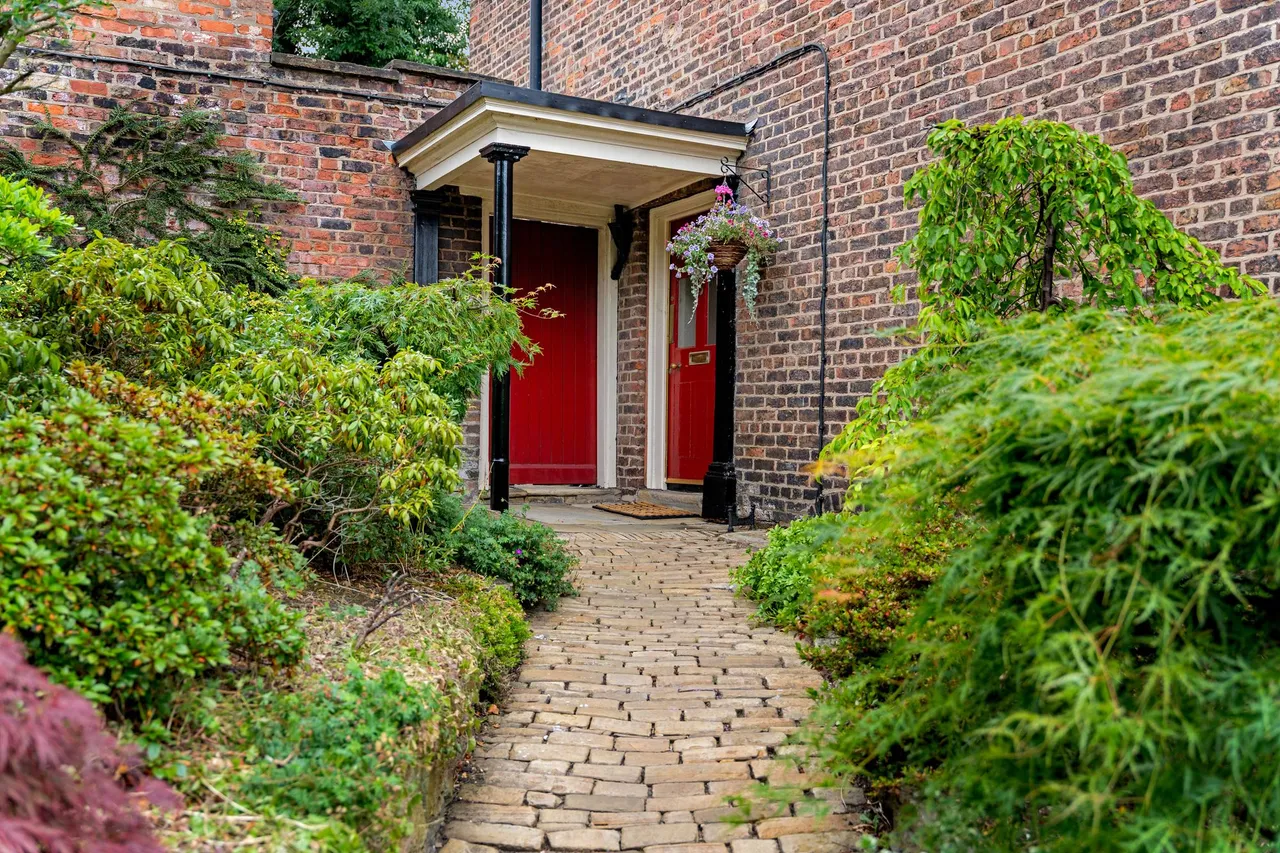 Beech Lane, Macclesfield, photo 56