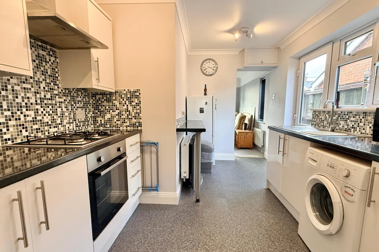 Ringwood, BH24, photo 17
