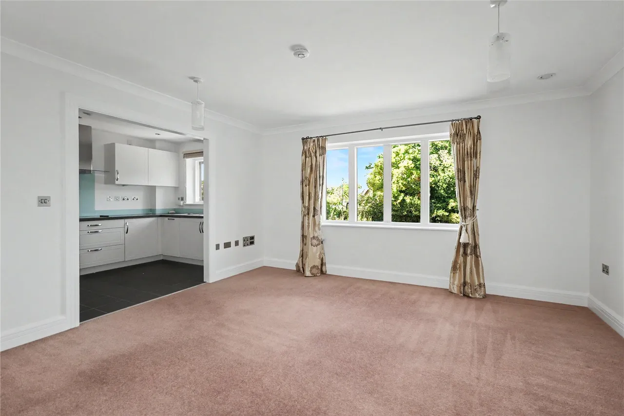 Westfield Road, Woking, GU22, photo 3