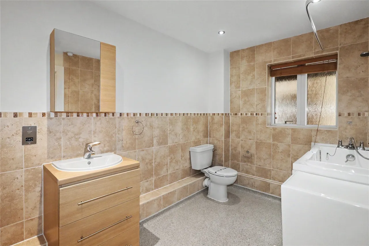 Westfield Road, Woking, GU22, photo 8