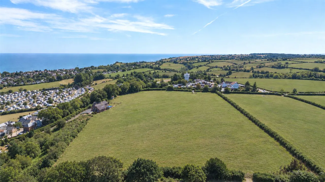 Harepath Hill, Seaton, Devon, EX12 2TF, photo 25