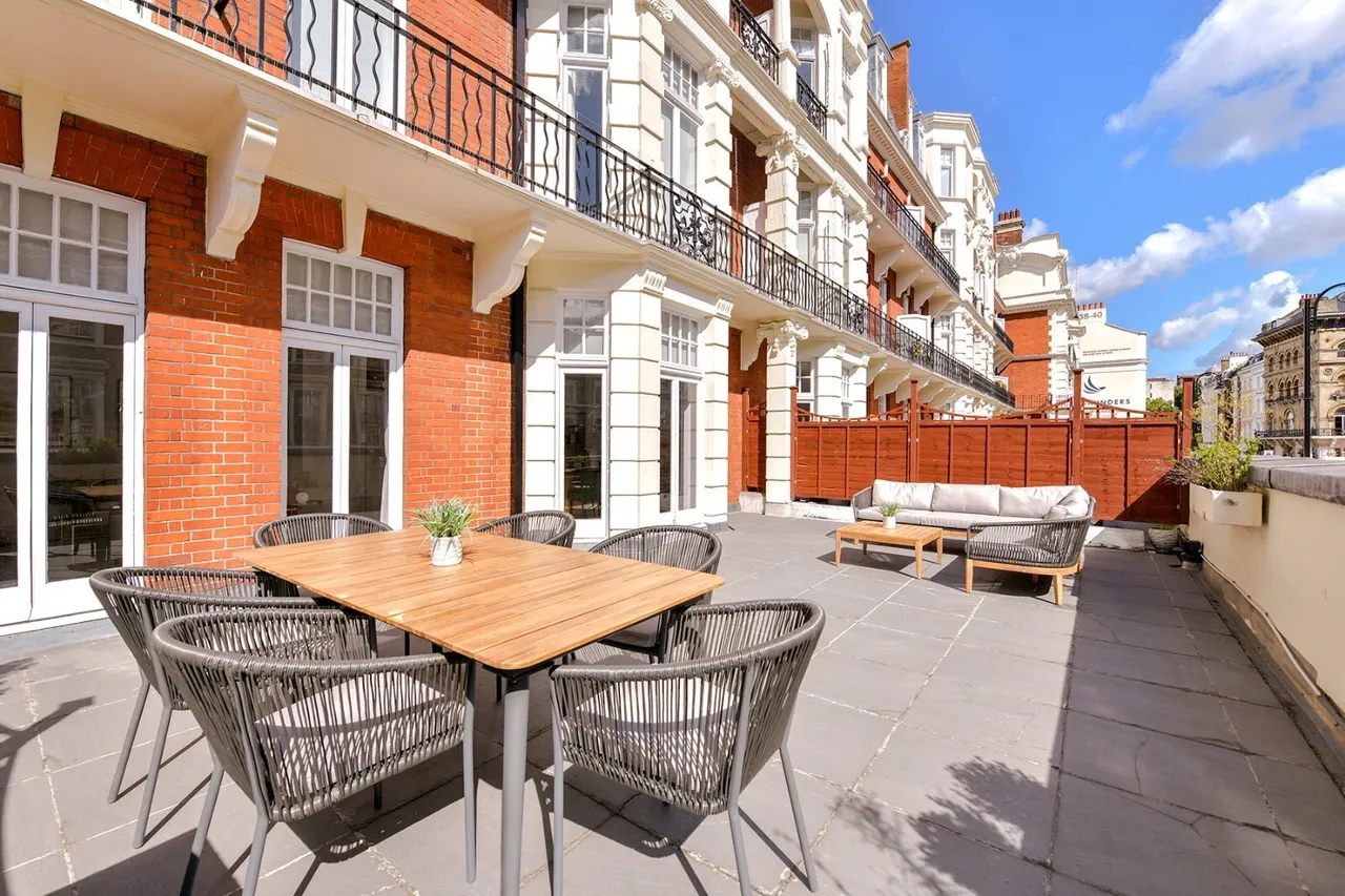 Gloucester Road, South Kensington, SW7, photo 4