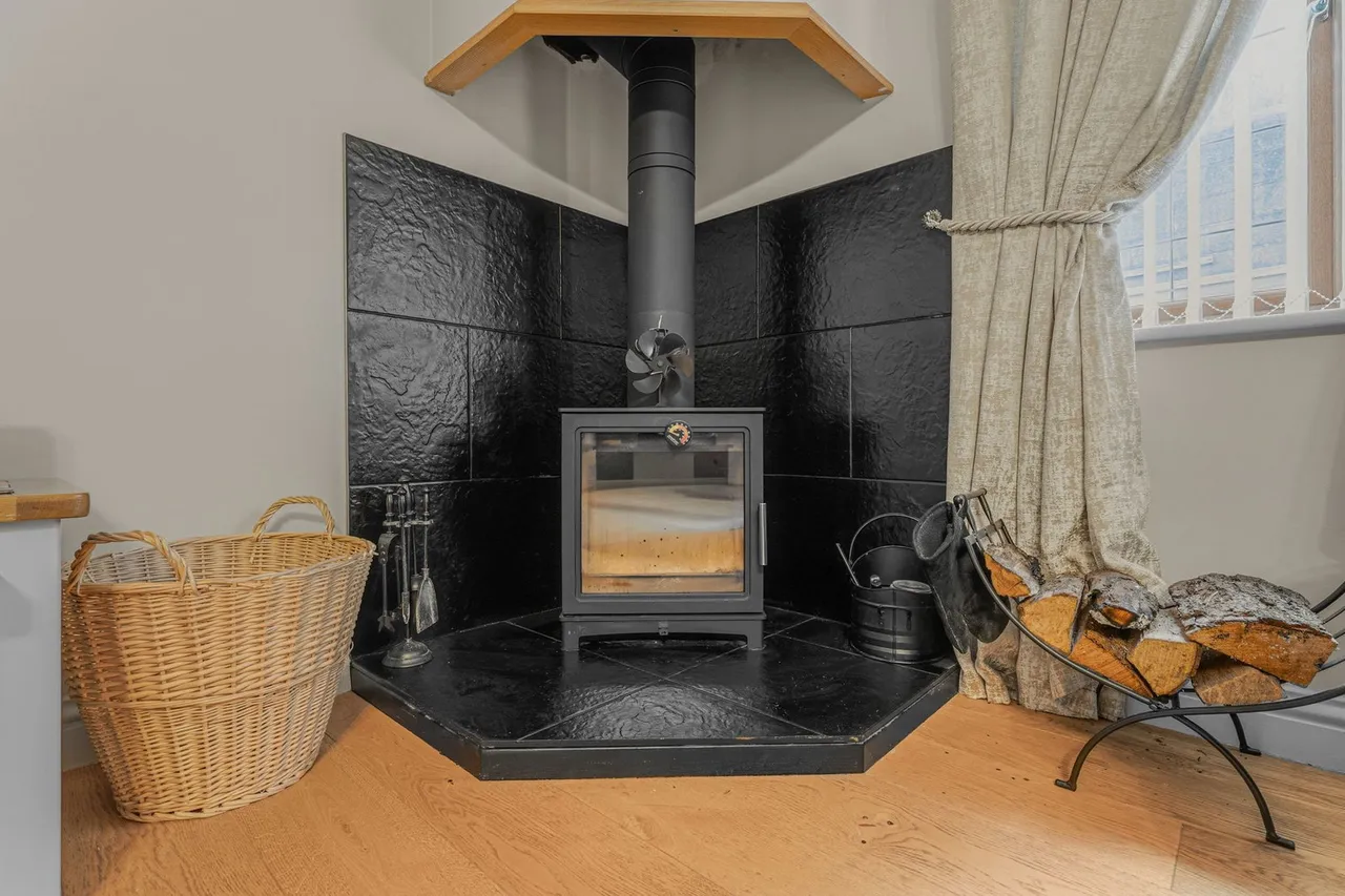 Maes Aneurin Bevan, Tredegar, photo 10