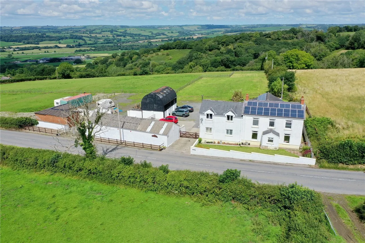 5 bed house for sale, Llangynog, Carmarthen, SA33
