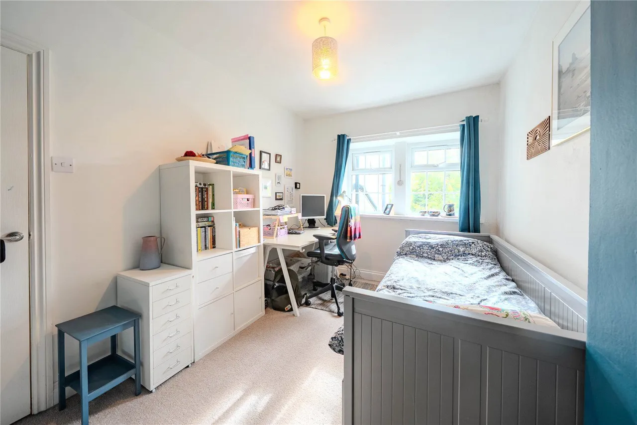 Fartown, Pudsey, LS28, photo 6