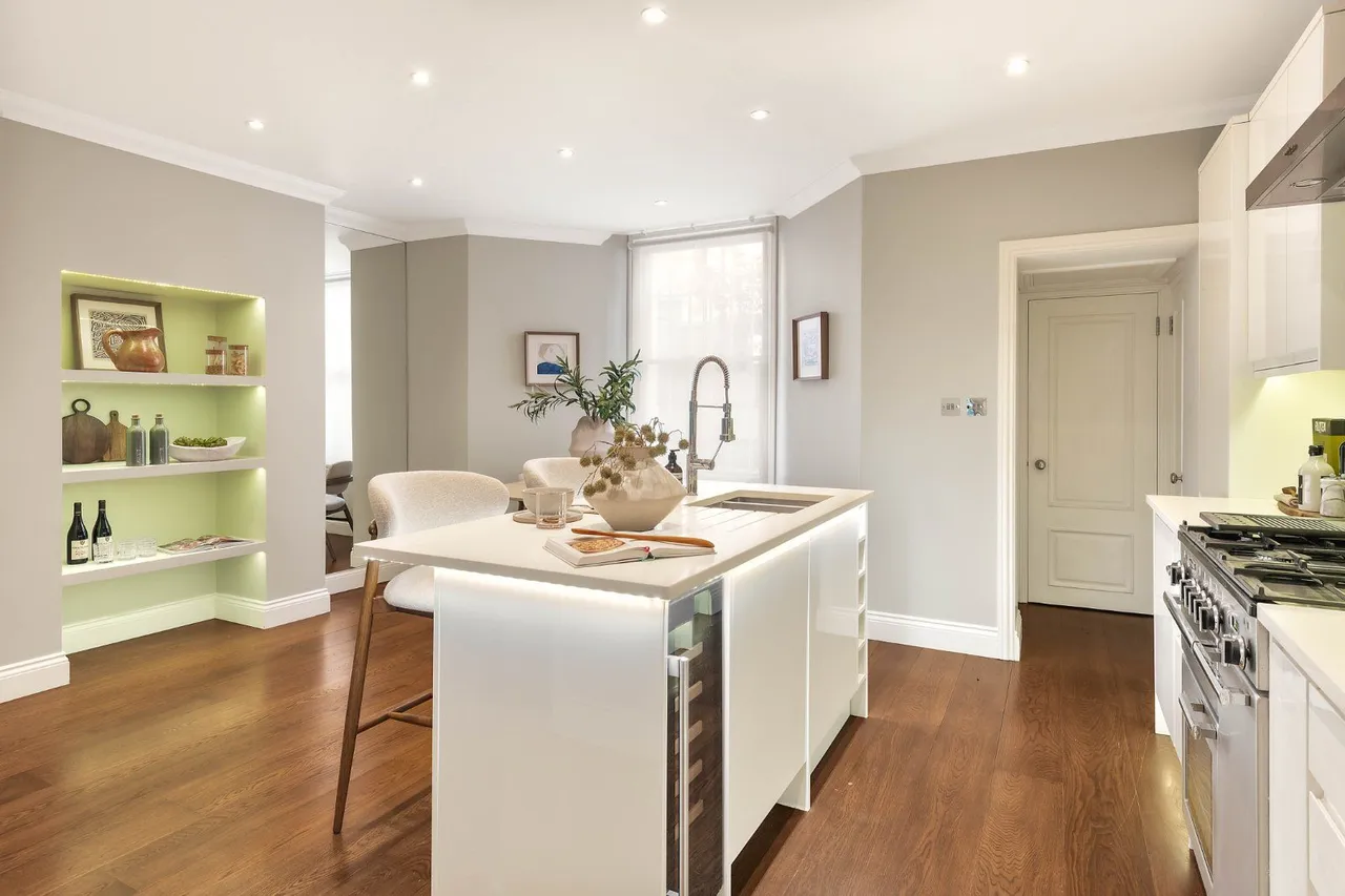 Campden Hill Road, Kensington, London, W8 7DX, photo 7