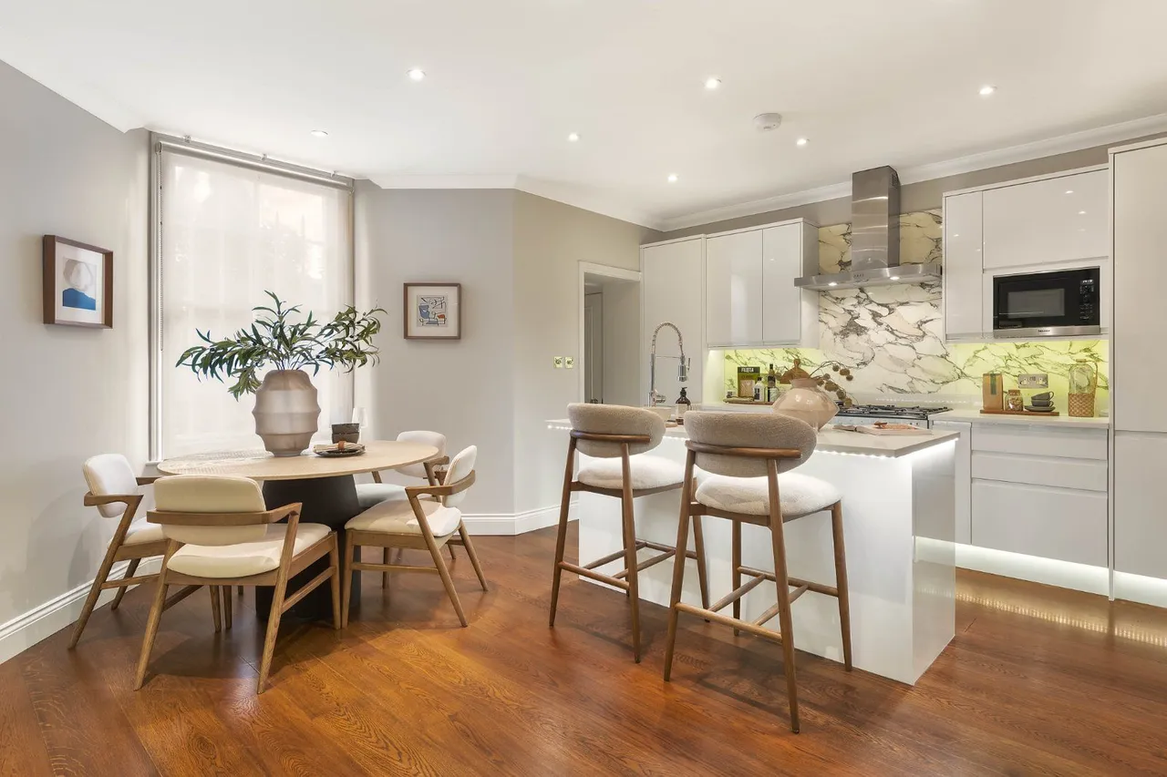 Campden Hill Road, Kensington, London, W8 7DX, photo 8