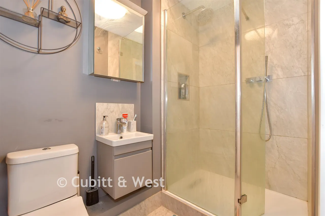 Croydon Road, Caterham, CR3, photo 9