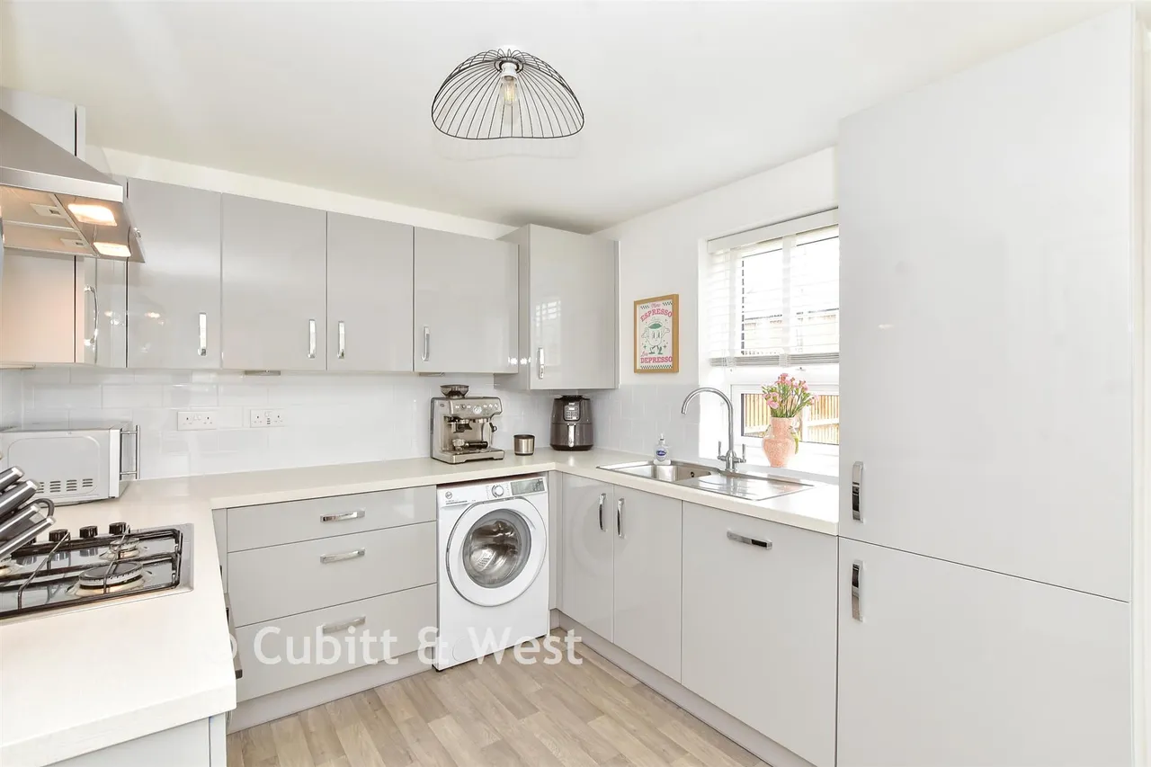 Mulberry Walk, Havant, PO9, photo 2