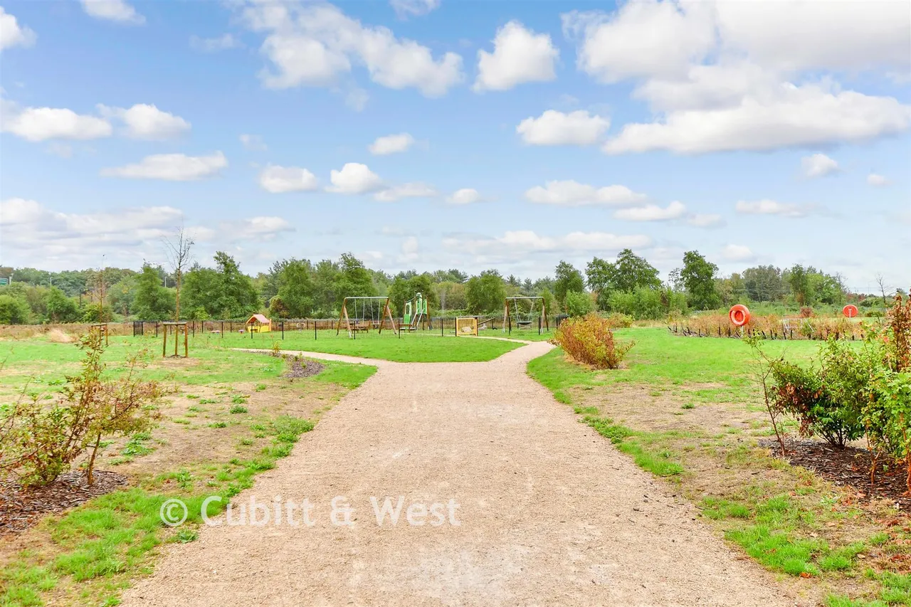 Mulberry Walk, Havant, PO9, photo 13
