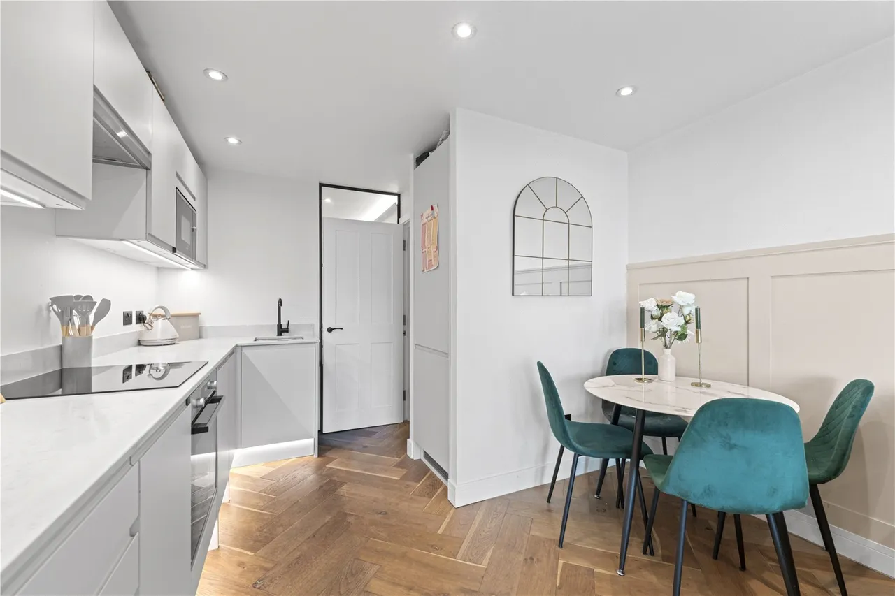 Church Street, Hampton, TW12 2GA, photo 6