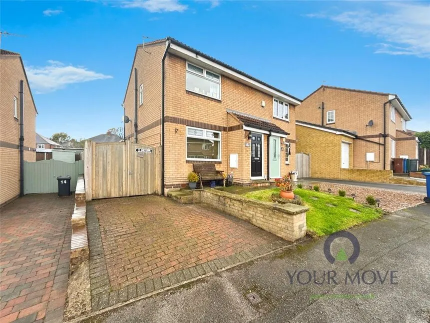 2 bed house for sale, Swallow Close, Darton, S75