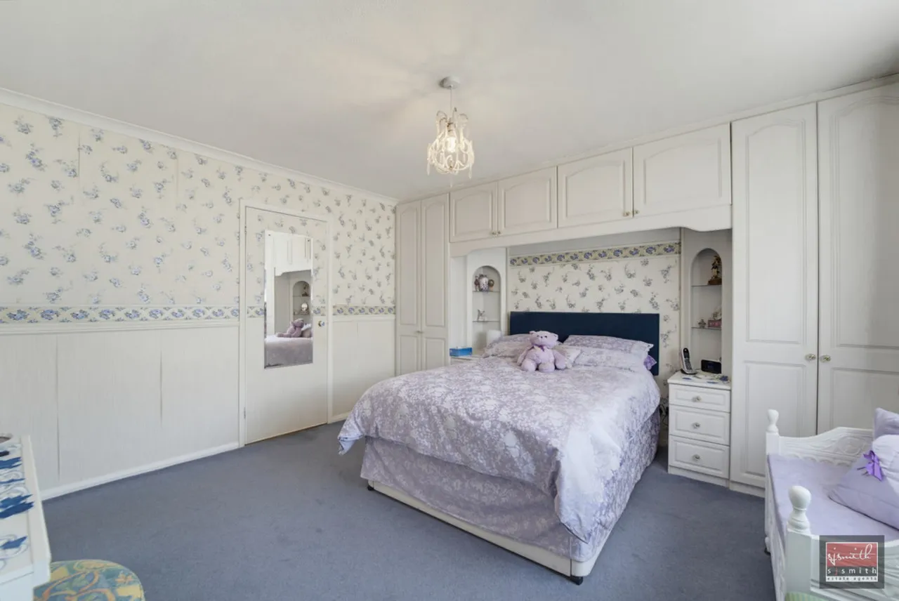 West Close, Ashford, TW15, photo 16