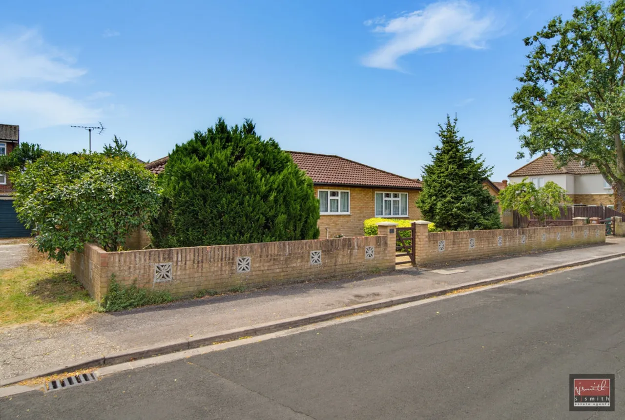 West Close, Ashford, TW15, photo 14