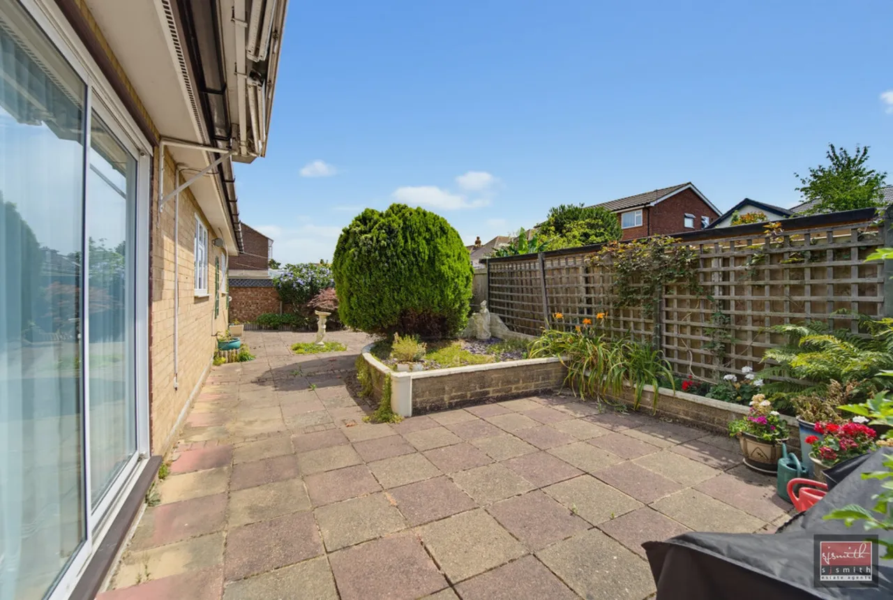 West Close, Ashford, TW15, photo 12