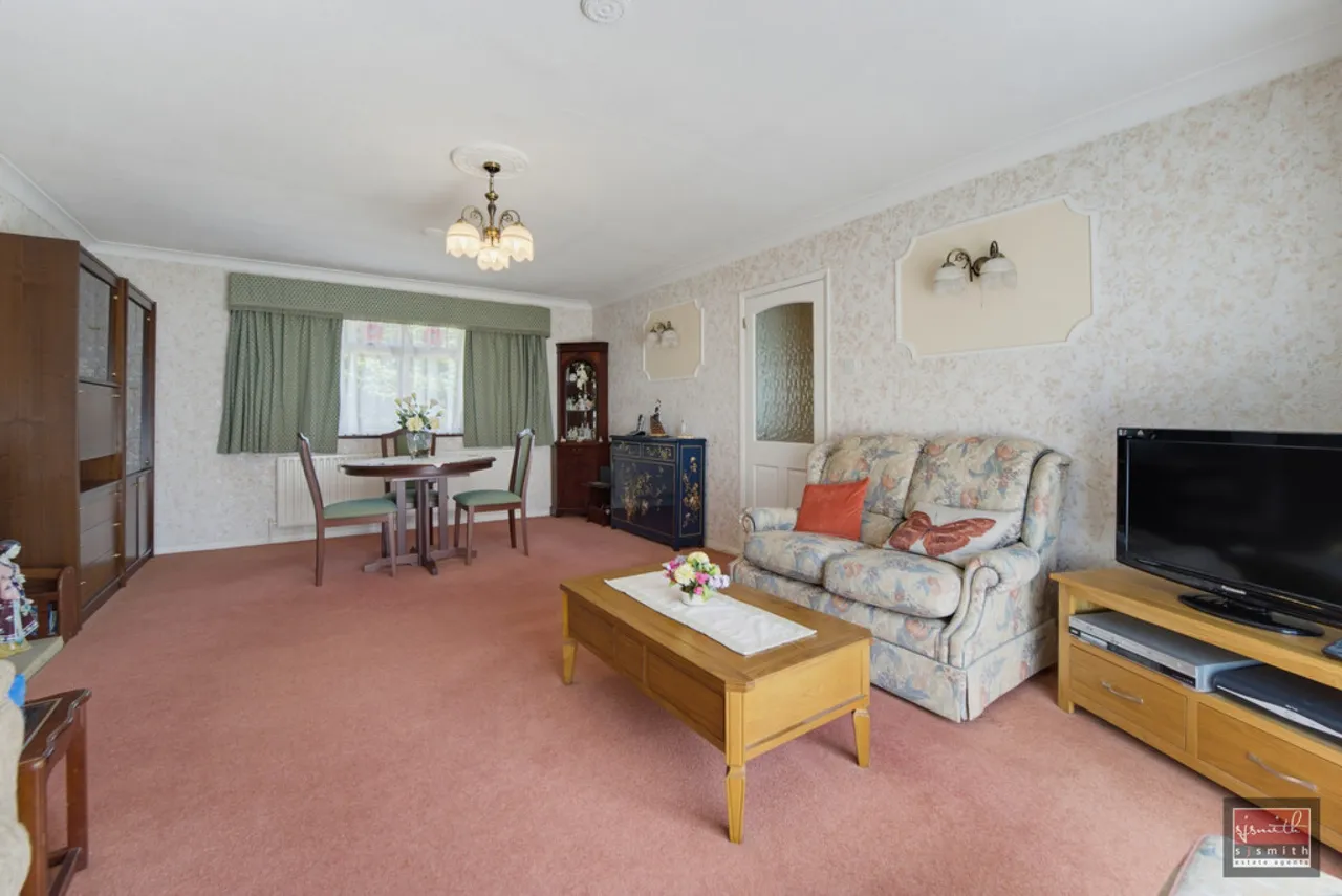 West Close, Ashford, TW15, photo 5