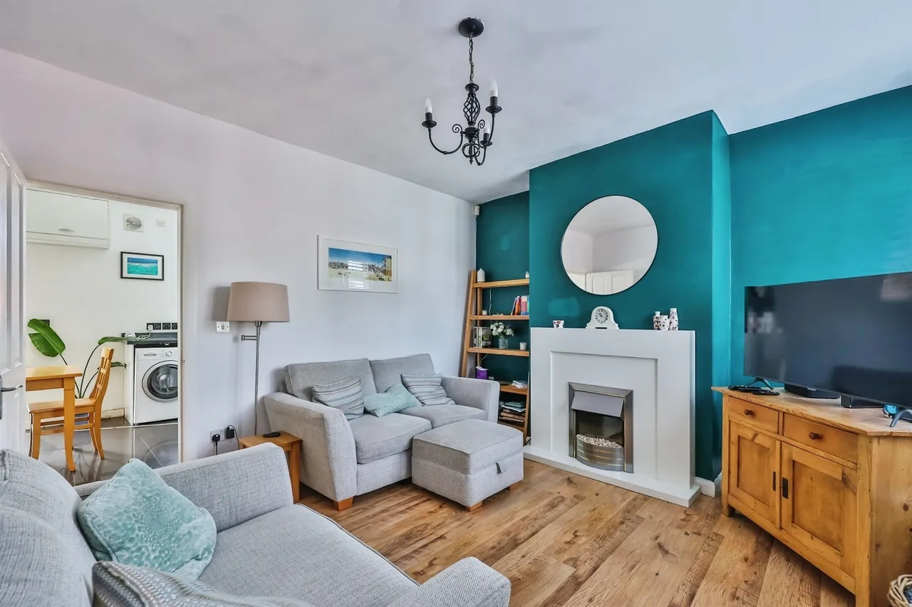 Byron Street, Hucknall, NG15, photo 3