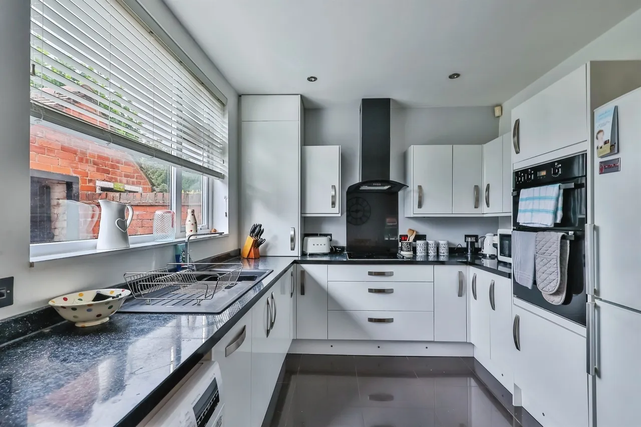 Byron Street, Hucknall, NG15, photo 4