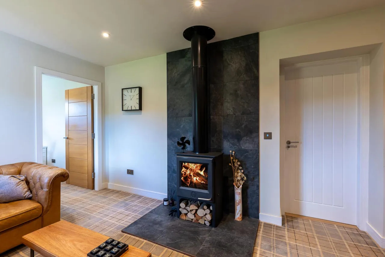 County Place, Pitcairngreen, PH1, photo 13
