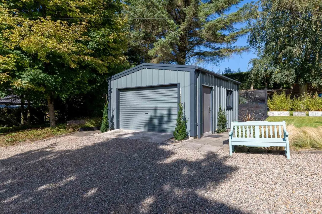 County Place, Pitcairngreen, PH1, photo 31