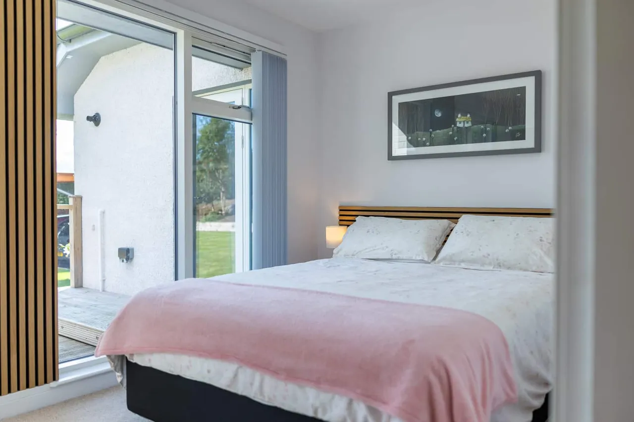 County Place, Pitcairngreen, PH1, photo 18