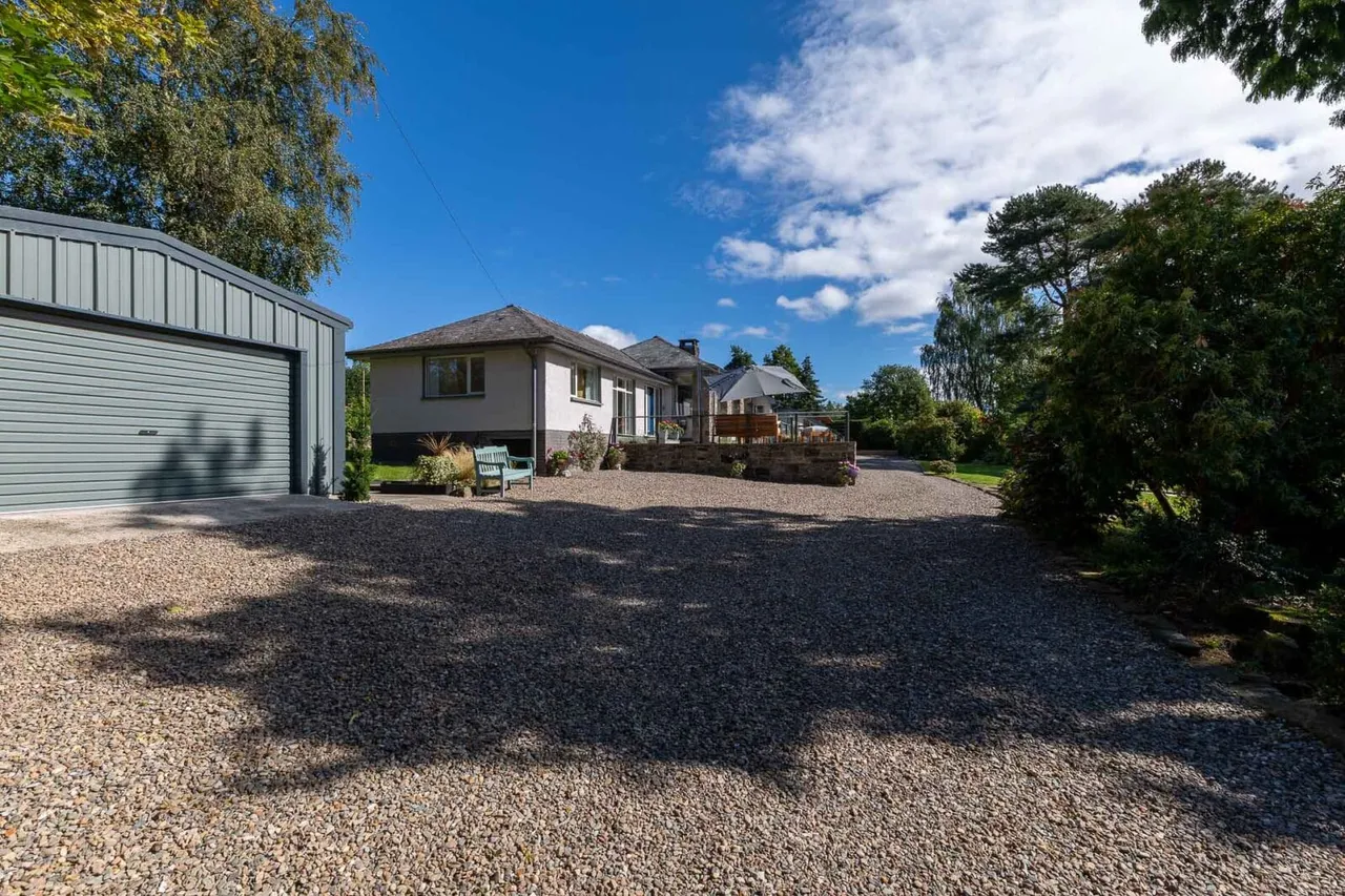 County Place, Pitcairngreen, PH1, photo 30