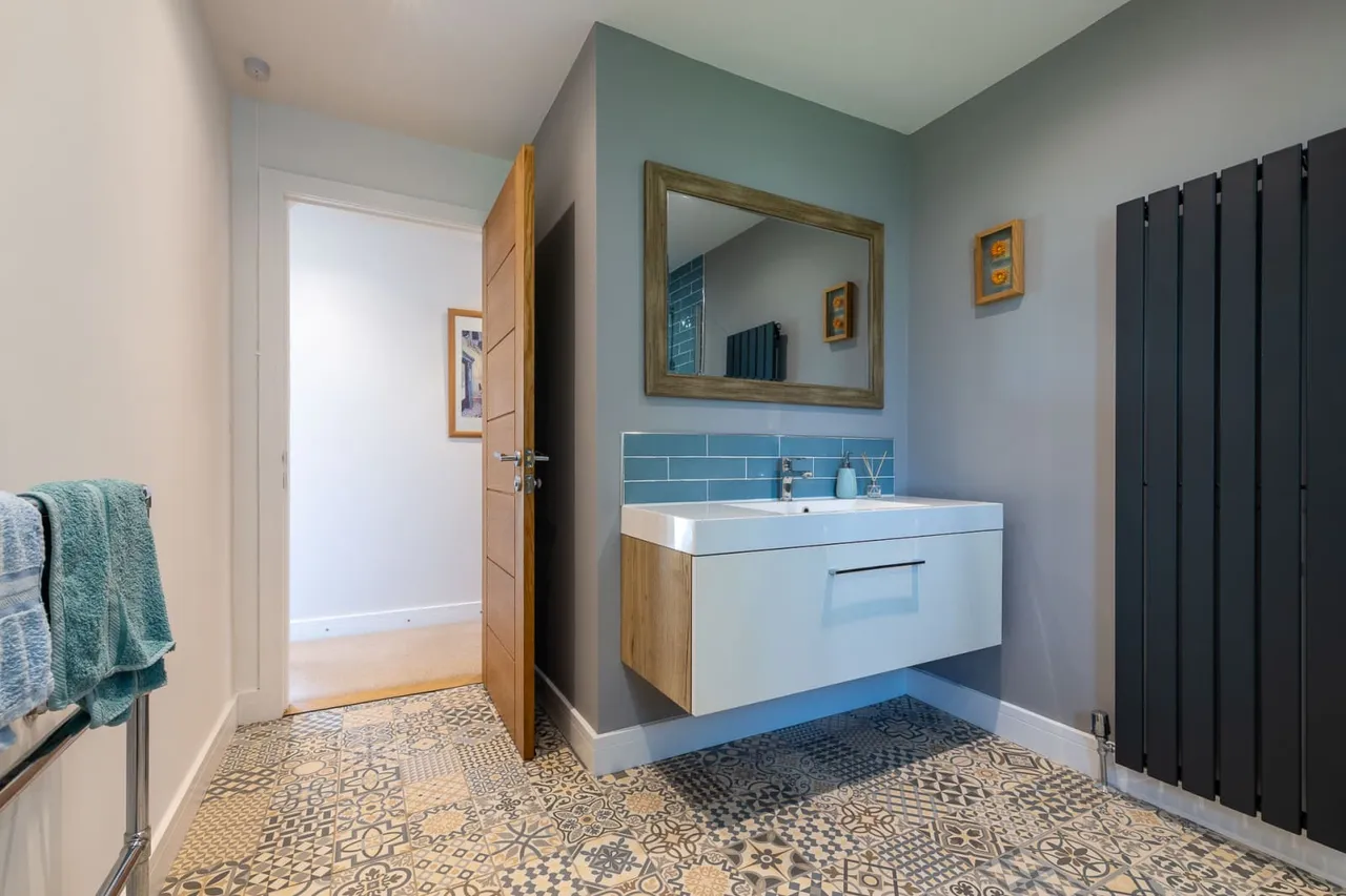 County Place, Pitcairngreen, PH1, photo 23