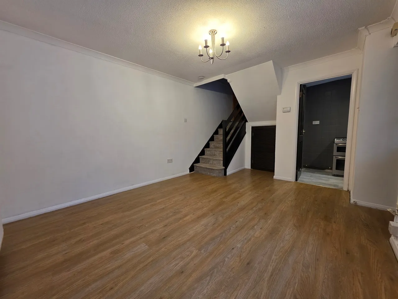 Meredith Drive, Aylesbury, HP19, photo 6