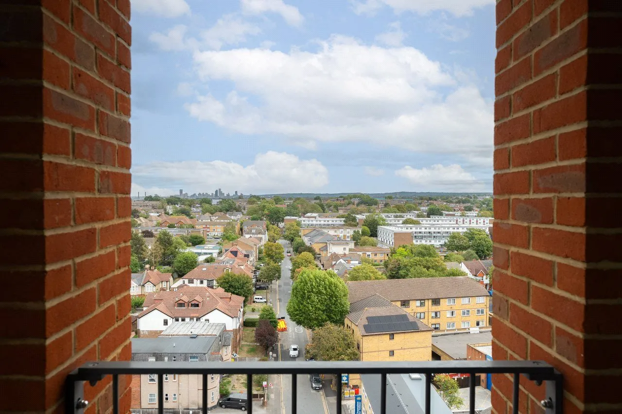 St Nicholas Way, Sutton, SM1, photo 10