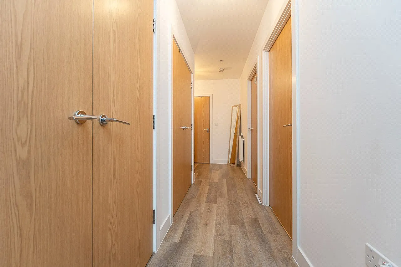 St Nicholas Way, Sutton, SM1, photo 18