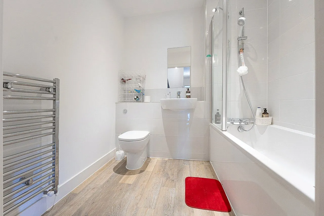 St Nicholas Way, Sutton, SM1, photo 6
