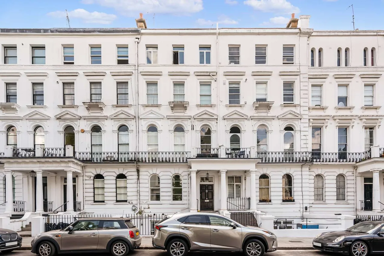 Elgin Crescent, London, W11 2JD, photo 2