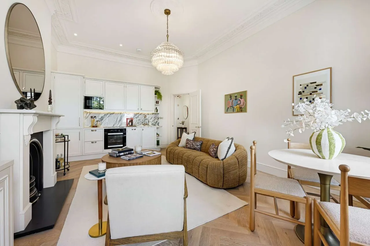Elgin Crescent, London, W11 2JD, photo 4