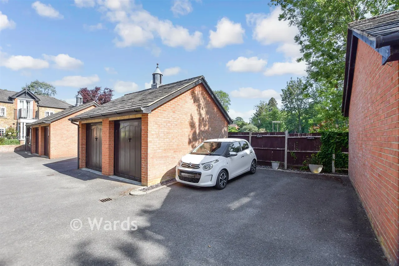 Swan Street, West Malling, ME19, photo 3