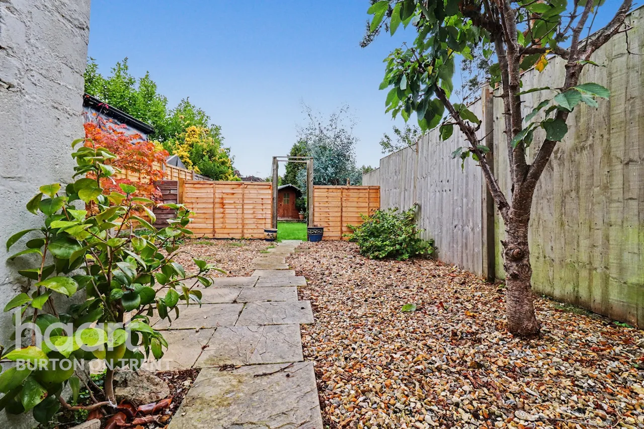 Midland Road, Swadlincote, DE11, photo 12