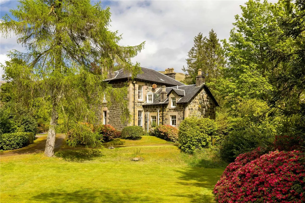 Glenlyon House, Dalmally, Argyll and Bute, PA33 1AA, photo 2