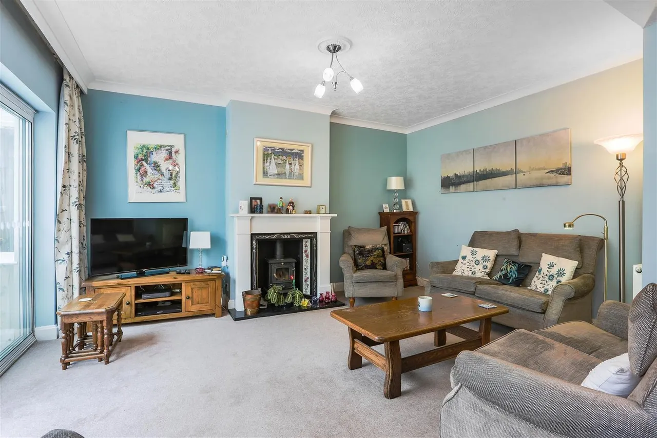 Wickham Avenue, Cheam, SM3 8DX, photo 4