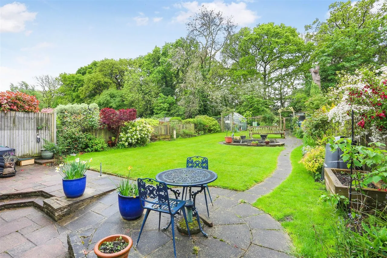 Wickham Avenue, Cheam, SM3 8DX, photo 25