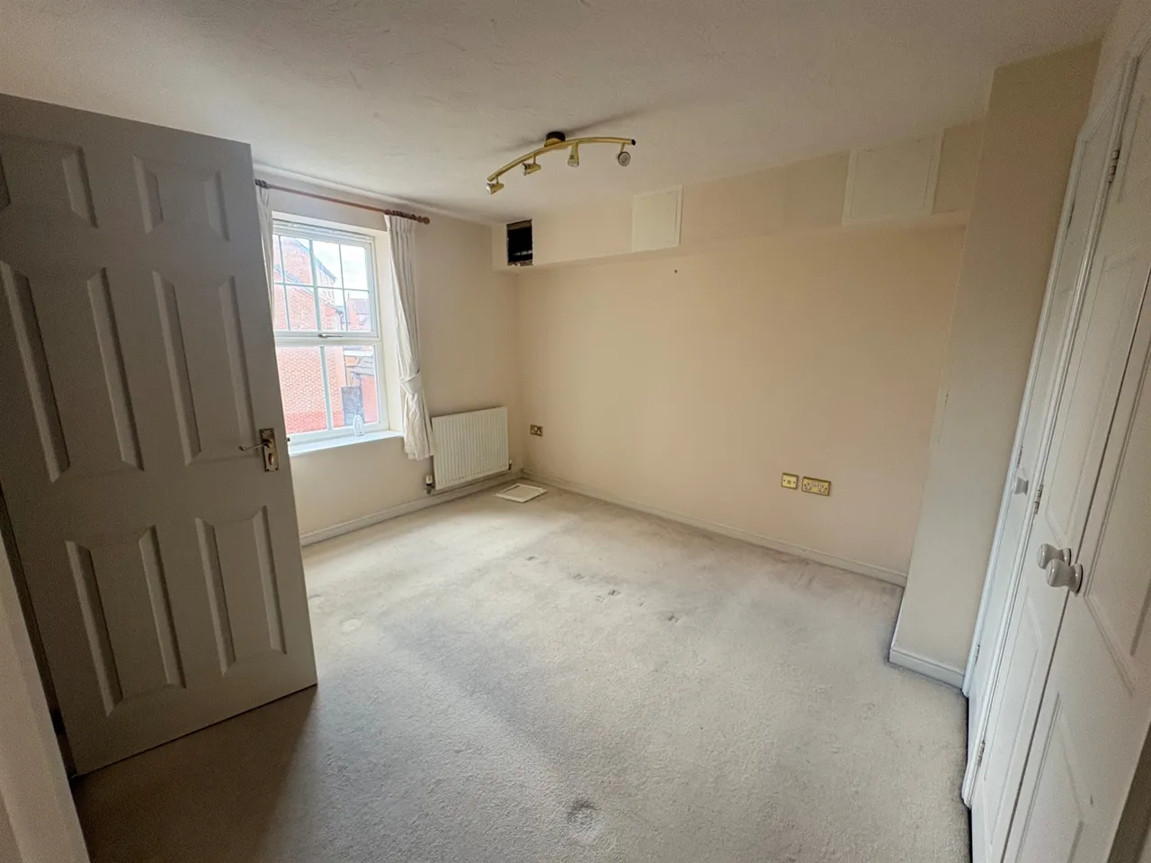 East Water Crescent, Hampton Vale, Peterborough, photo 11