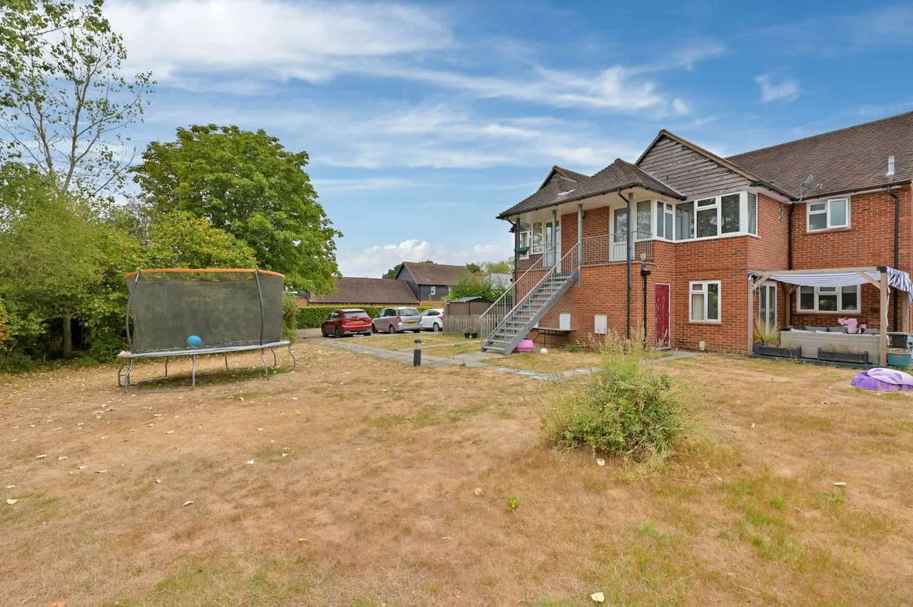 Hall Place Cottages, Honey Lane, Hurley, Maidenhead, SL6 6RQ, photo 8