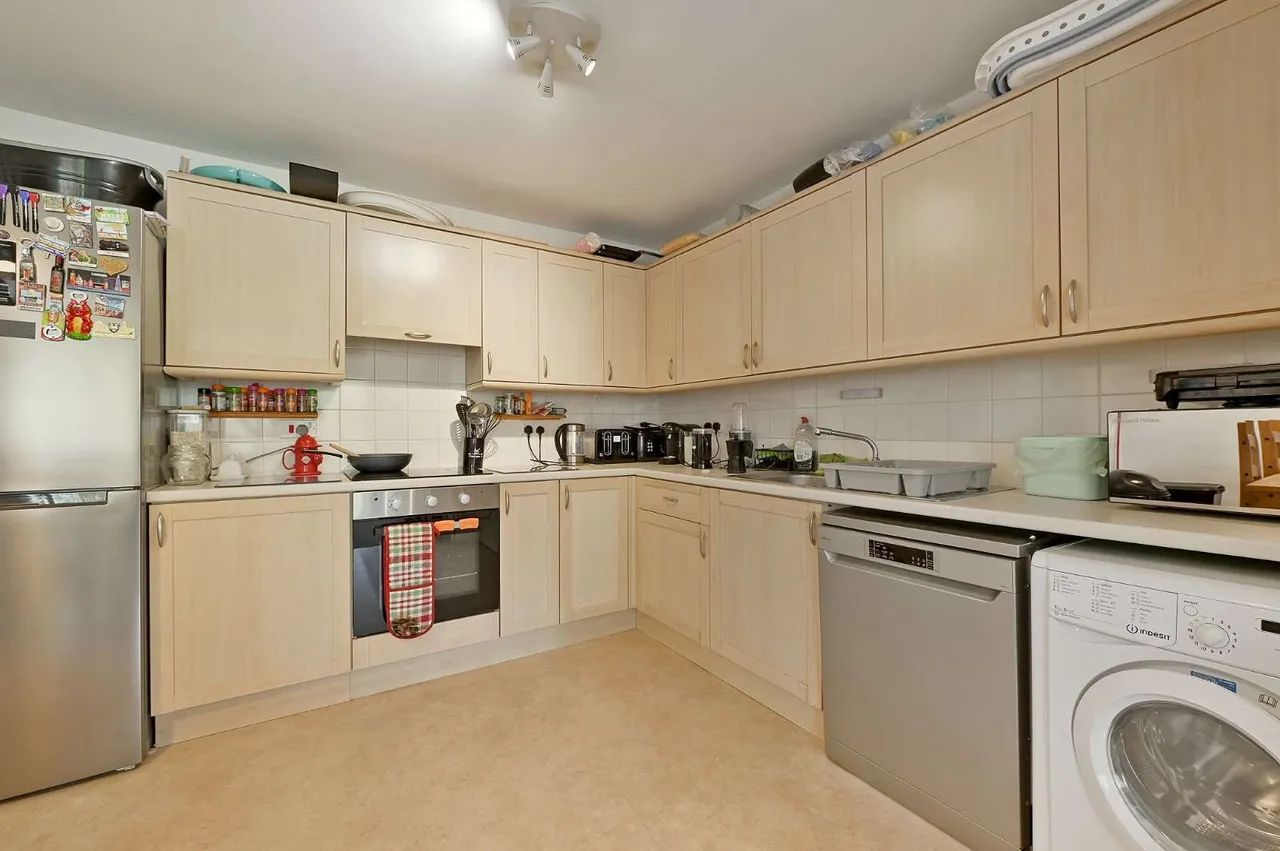 Hall Place Cottages, Honey Lane, Hurley, Maidenhead, SL6 6RQ, photo 3