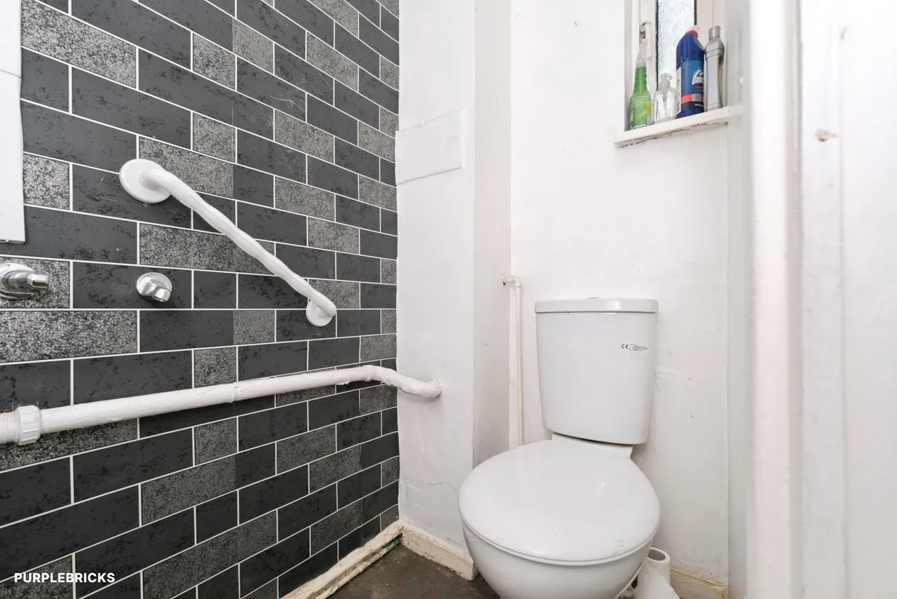Bilby Gardens, Nottingham, NG3, photo 12
