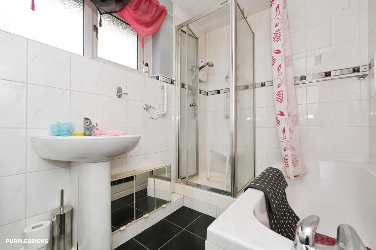 Bilby Gardens, Nottingham, NG3, photo 11